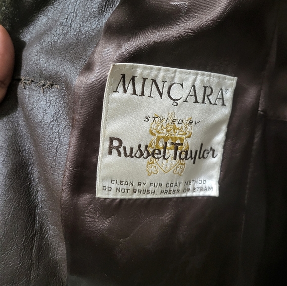 Faux Fur coat - Picture 8 of 11